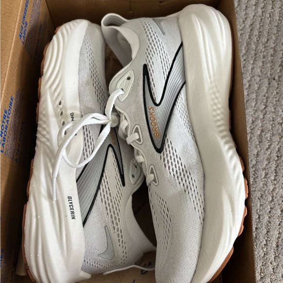 Brooks White Glycerin 22 - Picture 5 of 7